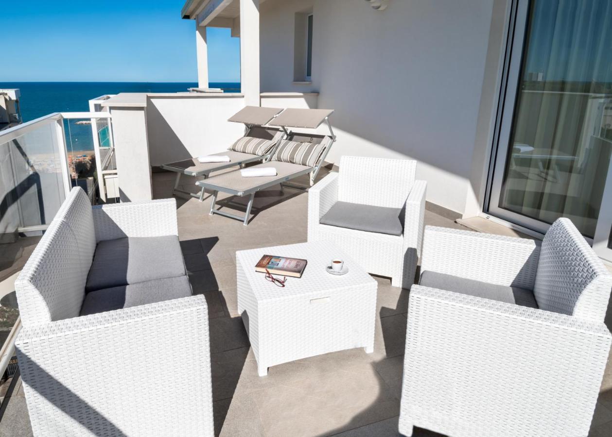 Hotel Atlantic & Spa Gabicce Mare Exterior foto