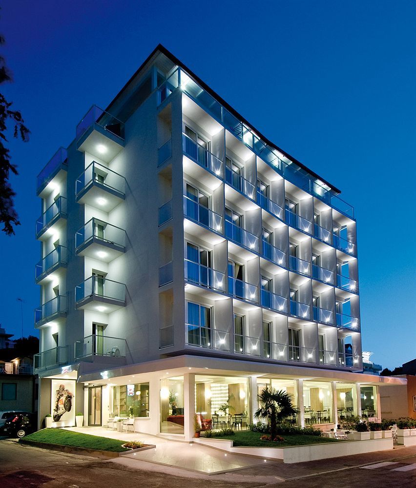 Hotel Atlantic & Spa Gabicce Mare Exterior foto
